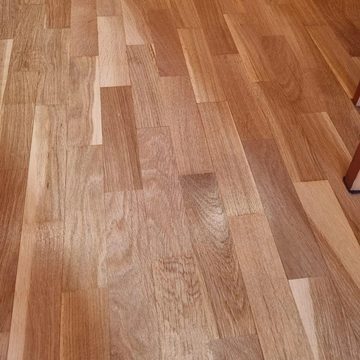 Restauración de suelo de madera en Barcelona, resultado final
